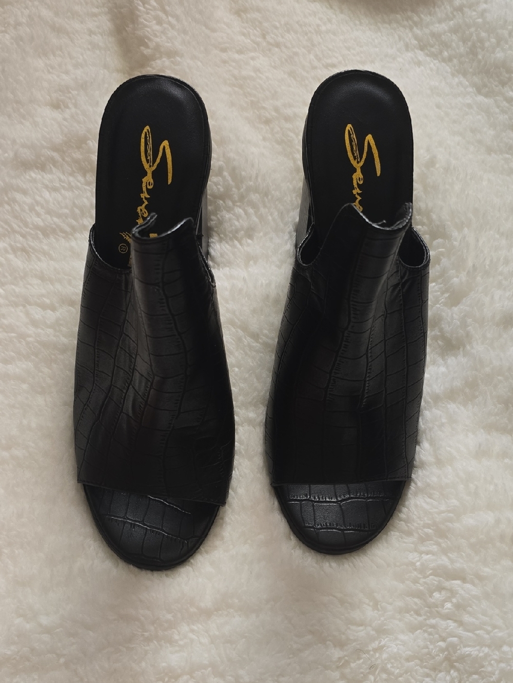 Seven7 Black Croc-Embossed Open-Toe Slide Mules